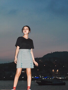 「MONKI（モンキ）のアイテム（レッグウェア）」を使った、DeNi_的你さん（レディース・158cm）の秋コーディネート