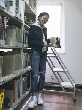 「MONKI（モンキ）のアイテム（レッグウェア）」を使った、DeNi_的你さん（レディース・158cm）の秋コーディネート