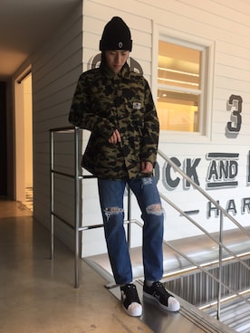 「Bape」｜「アイテム（ミリタリージャケット）」を使った、森本 茂雄さん（メンズ・178cm）の秋コーディネート