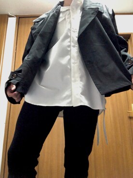 「kutir（クティール）のアイテム（トレンチコート）」を使った、カズキさん（メンズ・170cm）の春コーディネート