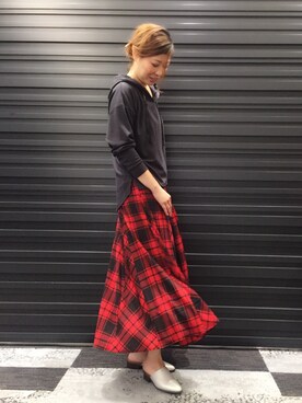 チェック柄ロングスカートを使った人気ファッションコーディネート Wear