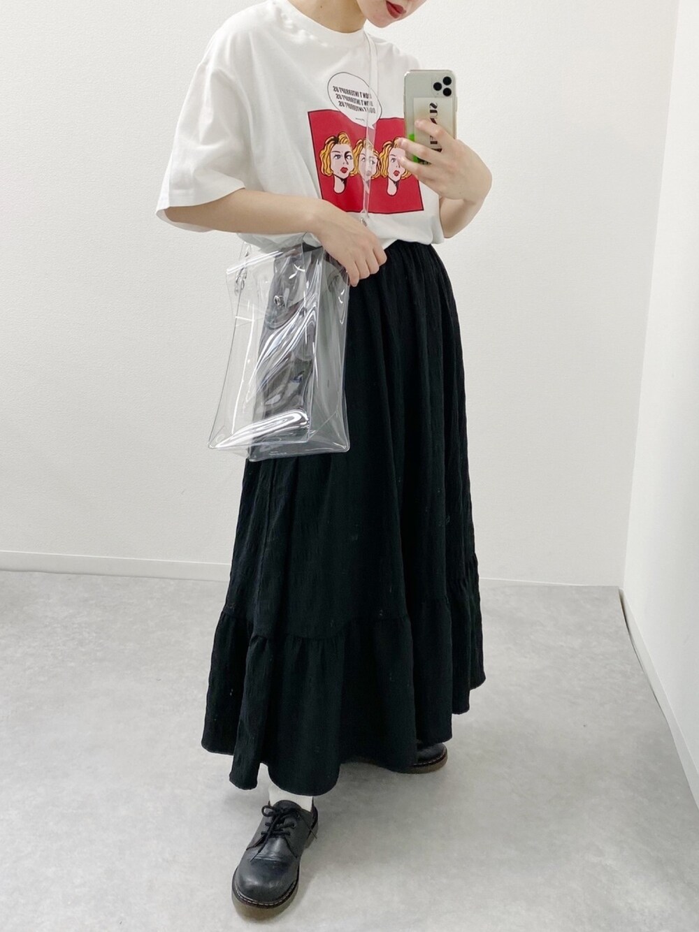kutir_officialさんの「【第２弾！yuta yunoki × kutir コラボ】女の子プリントTシャツ（kutir）」を使ったコーディネート
