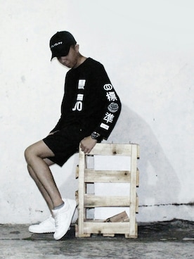 「PULL&BEAR（プルアンドベア）のアイテム（スニーカー）」を使った、Rizky Ardinsyahさん（メンズ・170cm）の冬コーディネート