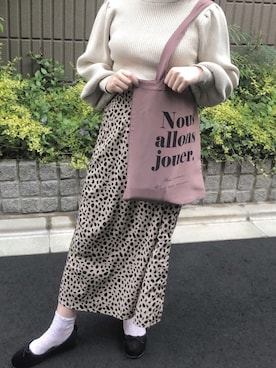 「one after another NICE CLAUP（ワンアフターアナザーナイスクラップ）のアイテム（ショルダーバッグ、ピンク系）」を使った、Chicaさん（レディース・162cm）の春コーディネート