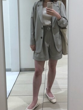 「GU（ジーユー）のアイテム（ジャケット/アウター、ベージュ系）」を使った、Chicaさん（レディース・162cm）の夏コーディネート