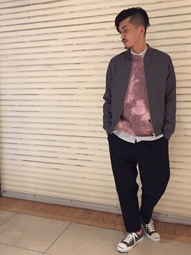「ジャックパーセル」｜「アイテム（ブルゾン）」を使った、永津雄人さん（メンズ・180cm）の冬コーディネート