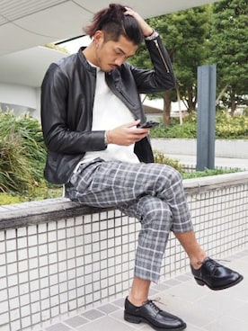 「JOURNAL STANDARD（ジャーナルスタンダード）のアイテム（ライダースジャケット）」を使った、永津雄人さん（メンズ・180cm）の秋コーディネート