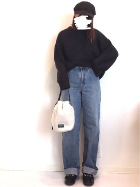 「UNIQLO（ユニクロ）のハイライズワイドストレートジーンズ（デニムパンツ）」を使った、みゆきちさん（レディース・161cm）の秋コーディネート