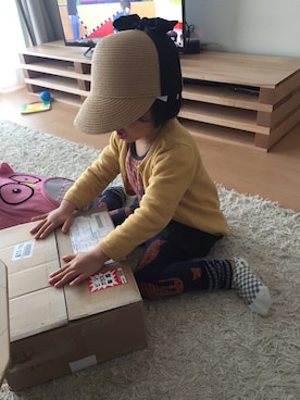「Mini Rodini（ミニロディーニ）のアイテム（レッグウェア）」を使った、ハグさん（キッズ・90cm）の春コーディネート