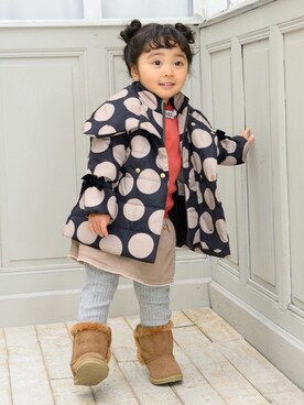 「アイテム（その他アウター、ブラック系）」を使った、こどもの森e-shopさん（キッズ・90cm）の秋コーディネート