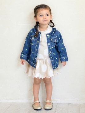 「Moujonjon（ムージョンジョン）のアイテム（デニムジャケット）」を使った、こどもの森e-shopさん（キッズ・90cm）の冬コーディネート
