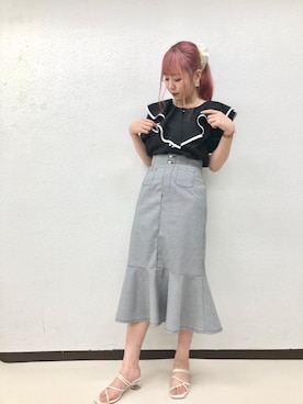 「ガーリーコーデ」｜「アイテム（サンダル）」を使った、emsexcite　/　エムズエキサイトさん（レディース・163cm）の春コーディネート