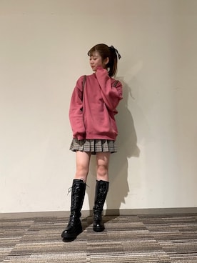 「アイテム（スウェット、ピンク系）」を使った、emsexcite　/　エムズエキサイトさん（レディース・164cm）の冬コーディネート