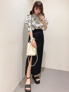 「ガーリーコーデ」｜「アイテム（サンダル）」を使った、emsexcite　/　エムズエキサイトさん（レディース・151cm）の春コーディネート