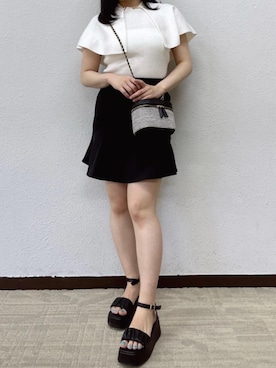 「ガーリーコーデ」｜「アイテム（サンダル）」を使った、emsexcite　/　エムズエキサイトさん（レディース・158cm）の春コーディネート