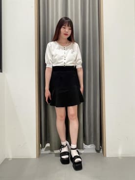 「ガーリーコーデ」｜「アイテム（アクセサリー）」を使った、emsexcite　/　エムズエキサイトさん（レディース・156cm）の夏コーディネート