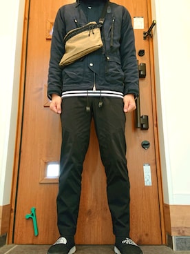 「アイテム（マウンテンパーカー）」を使った、ろびーさん（メンズ・165cm）の秋コーディネート