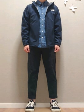 「デニムシャツ」｜「アイテム（その他アウター）」を使った、ろびーさん（メンズ・165cm）の春コーディネート