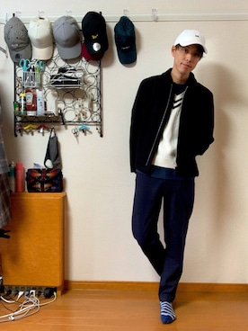 「YEVS（イーブス）のアイテム（パンツ）」を使った、渡邉健人さん（メンズ・176cm）の冬コーディネート