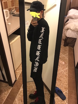 「GGD（ジージーディー）のアイテム（スウェット）」を使った、ふーたさん（メンズ・174cm）の冬コーディネート