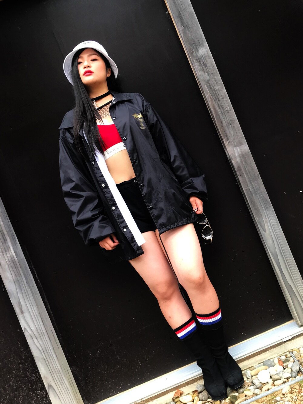 「stussy、TOMMY HILFIGER、japanese、dancer、autumn、teenager、JK、reformation」｜「STUSSYのStock Lock Bucket Hat（ハット、ホワイト系）」を使った、maimeloさん（レディース・162cm）の秋コーディネートの1枚目の写真