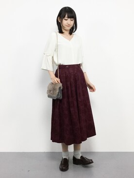 「chambre de charme（シャンブルドゥシャーム）のアイテム（スカート）」を使った、はしもさん（レディース・162cm）の秋コーディネート