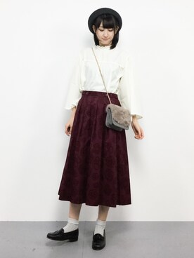 「chambre de charme（シャンブルドゥシャーム）のアイテム（スカート）」を使った、はしもさん（レディース・162cm）の秋コーディネート