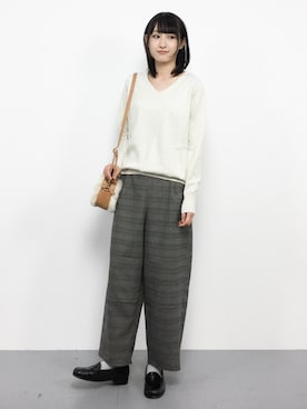 「chambre de charme（シャンブルドゥシャーム）のアイテム（パンツ）」を使った、はしもさん（レディース・162cm）の秋コーディネート
