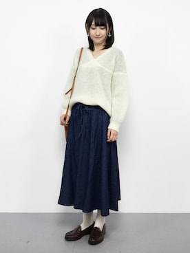 「rps（アールピーエス）のアイテム（デニムスカート）」を使った、はしもさん（レディース・162cm）の秋コーディネート