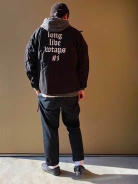 「Carhartt WIP（カーハートダブリューアイピー）のアイテム（チノパンツ）」を使った、nowhere☻さん（メンズ・180cm）の冬コーディネート