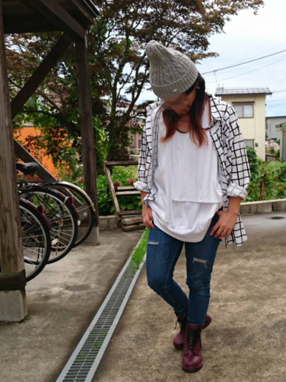 「THE EMPORIUMのアイテム（ニットキャップ/ビーニー、グレー系）」を使った、ゆこさん（レディース・148cm）の秋コーディネートの1枚目の写真