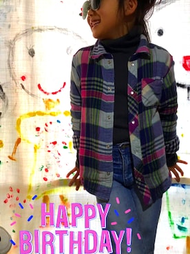 「UNIQLO（ユニクロ）のアイテム（デニムパンツ、ブルー系）」を使った、花田さん（キッズ）の冬コーディネート