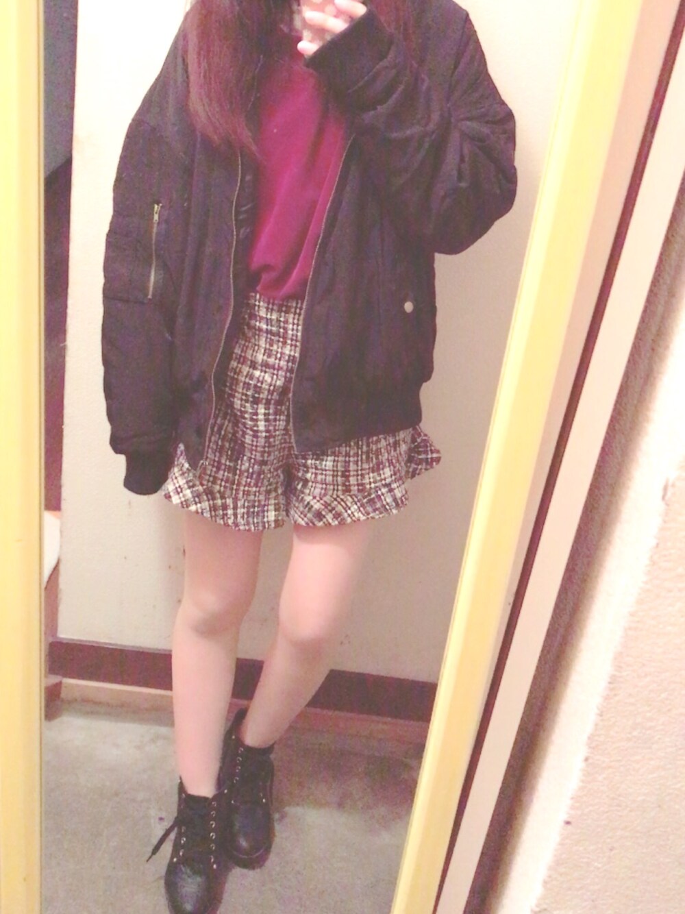 「低身長、重ね着、冬コーデ、シンプル、メンズライク、ブーツ、フリル、RAGEBLUE、Heather、ootd」｜「Heatherのアソート／ツイードフレアショートパンツ　772179（その他パンツ、ベージュ系）」を使った、盛り塩ねぇさんさん（レディース・154cm）の秋コーディネートの1枚目の写真