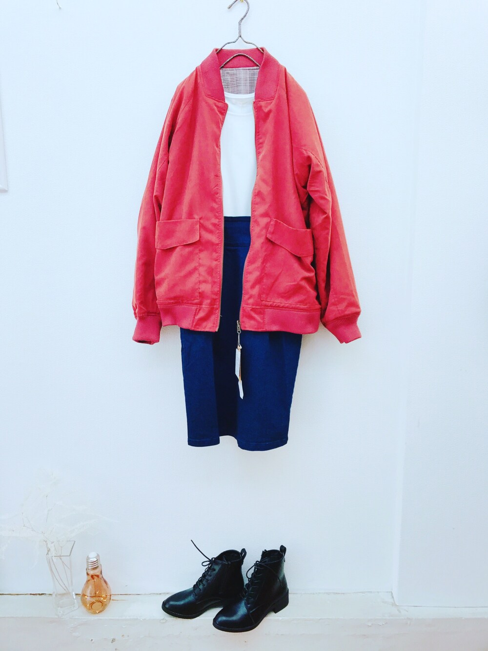 「秋コーデ、シンプルコーデ、オトナカジュアル、カジュアル、ootd」｜「DOUBLE NAMEのリバーシブルレトロブルゾン（ブルゾン、オレンジ系）」を使った、suhanaさん（レディース・165cm）の秋コーディネートの1枚目の写真