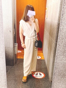 「アイテム（腕時計、ブラウン系）」を使った、Harun.さん（レディース・166cm）の秋コーディネート