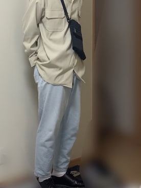 「FRED PERRY（フレッドペリー）のアイテム（ショルダーバッグ）」を使った、kazuさん（メンズ・176cm）の秋コーディネート