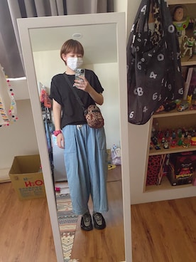 「KEEN（キーン）のアイテム（ビーチサンダル）」を使った、momoさん（レディース・169cm）の秋コーディネート