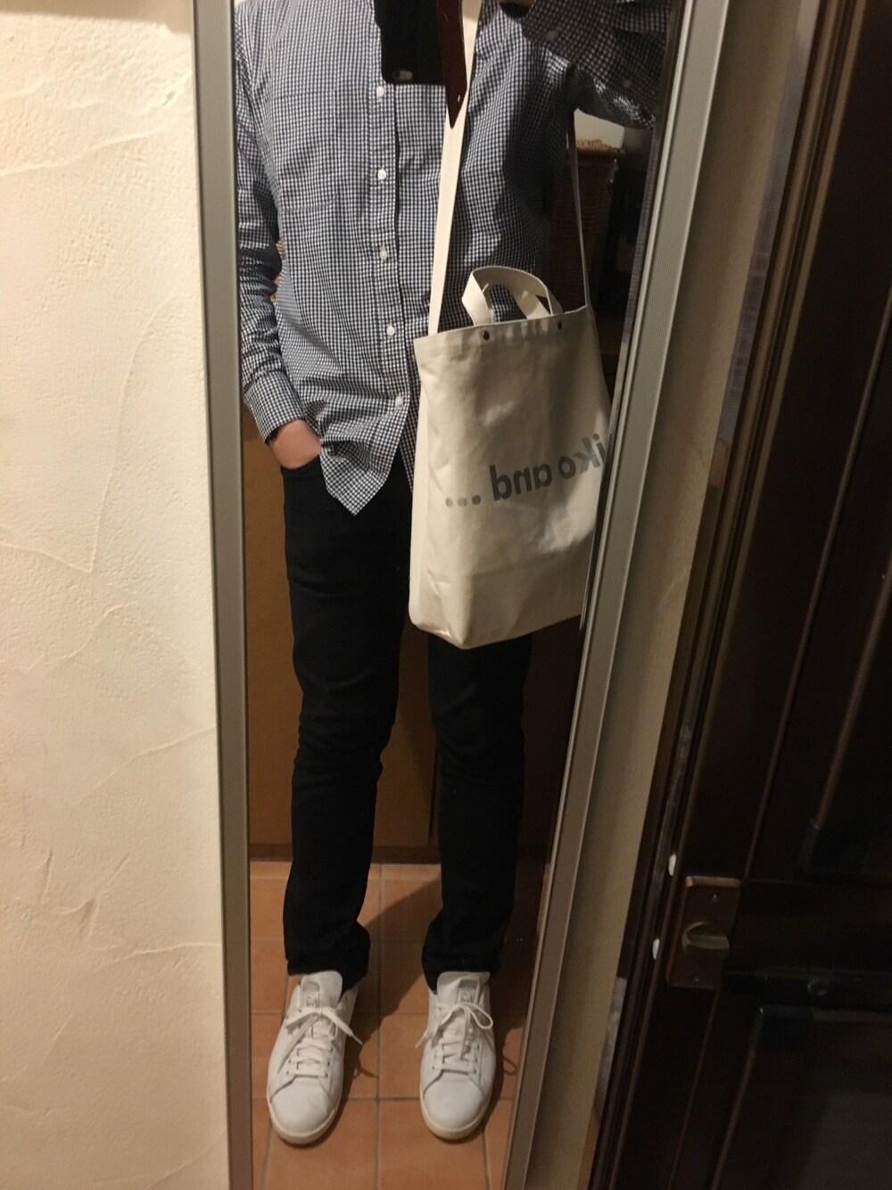 「ギンガムチェック」｜「UNIQLOのアイテム（シャツ/ブラウス、その他）」を使った、YOKAさん（メンズ・178cm）の秋コーディネートの1枚目の写真
