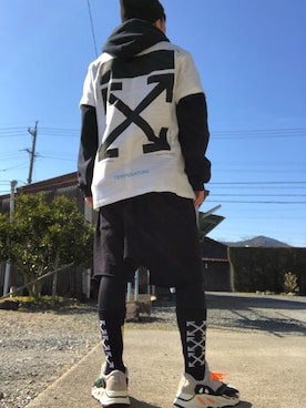 「オフホワイト」｜「アイテム（ニットキャップ/ビーニー）」を使った、こうきさん（メンズ・165cm）の春コーディネート