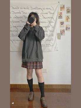 「盐系风格」｜「アイテム（スカート）」を使った、小进さん（レディース・161cm）の秋コーディネート