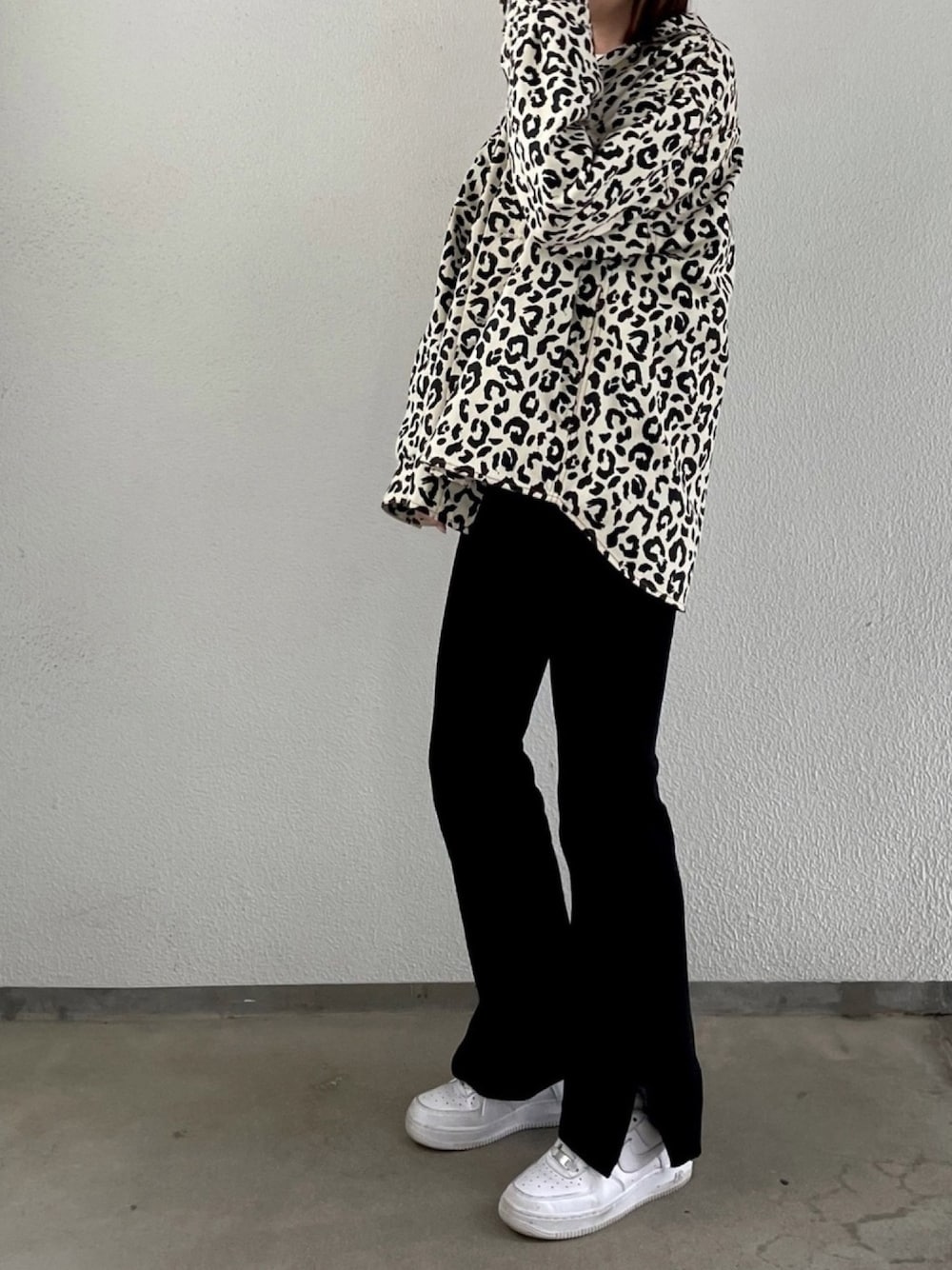 「カジュアルコーデ、シンプルコーデ、レオパード、毎日コーデ、moussy」｜「MOUSSYのアイテム（ジャケット/アウター、ベージュ系）」を使った、goessmeowさん（レディース・162cm）の春コーディネートの1枚目の写真