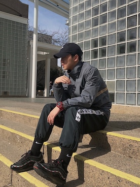 「STUSSY（ステューシー）のアイテム（スタジャン）」を使った、IIInalexさん（メンズ・178cm）の春コーディネート