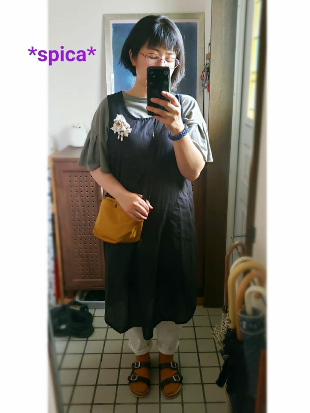 「プチプラ、プチプラコーデ、お洒落さんとつながりたい、低身長、メガネ女子、カジュアルコーデ、ワンピース×パンツ、ブローチ部、初夏」｜「no brandのアイテム（ワンピース、ブラック系）」を使った、*spica*さん（レディース・155cm）の夏コーディネートの1枚目の写真
