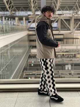 「アーバンリサーチ」｜「アイテム（マウンテンパーカー）」を使った、moriyamaさん（メンズ・172cm）の冬コーディネート