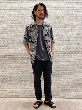 「Teva（テバ）の[ テバ ] SC TEVA VOYA SLIDE サンダル（サンダル、ブラック系）」を使った、hayashi10544さん（メンズ・174cm）の夏コーディネート