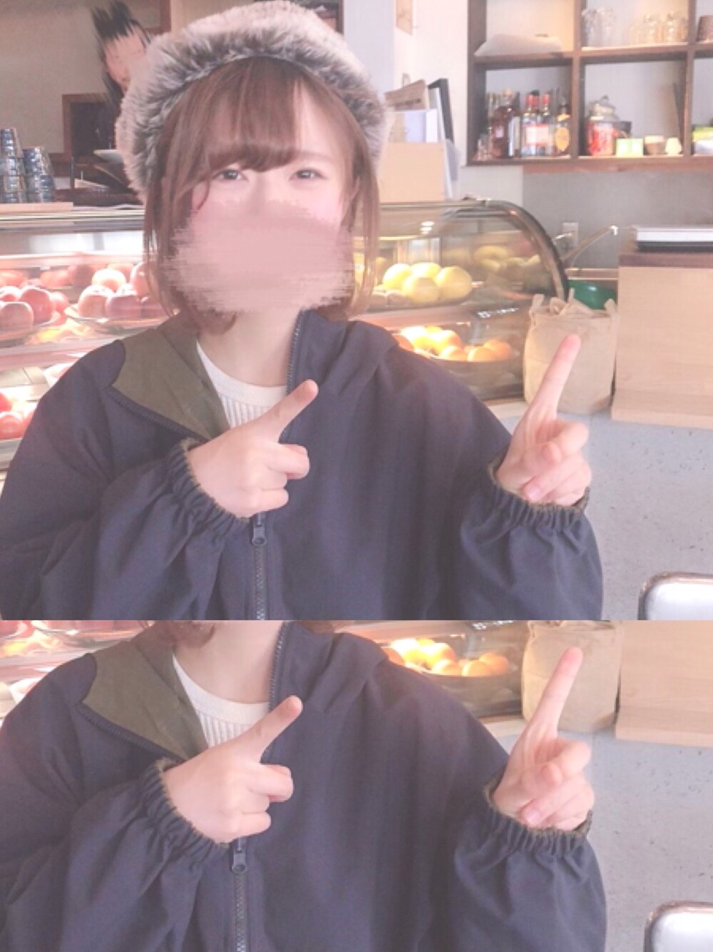 ベージュ系のワンピース、ブルー系のブルゾン、グレー系のスニーカーを着用したレディースの春コーディネートの1枚目の写真