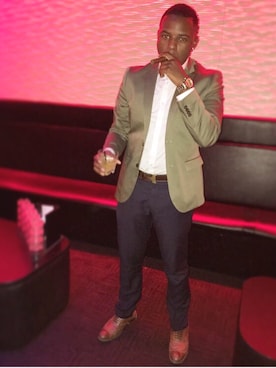 「Washington, D.C.」｜Kenny Davisさん（メンズ・185cm）の春コーディネート