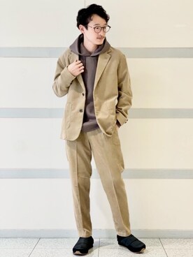 「Tシャツ/カットソー」｜「アイテム（スリッポン）」を使った、Tomoaki Hondaさん（メンズ・171cm）の秋コーディネート