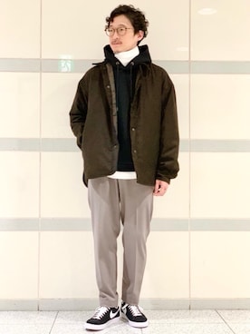 「Tシャツ/カットソー」｜「アイテム（ブルゾン）」を使った、Tomoaki Hondaさん（メンズ・171cm）の秋コーディネート