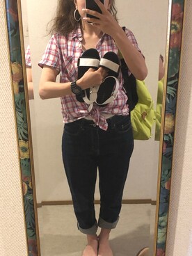 「Honeys（ハニーズ）のデニムテーパードパンツ（デニムパンツ）」を使った、わんちゃんさん（レディース・153cm）の夏コーディネート